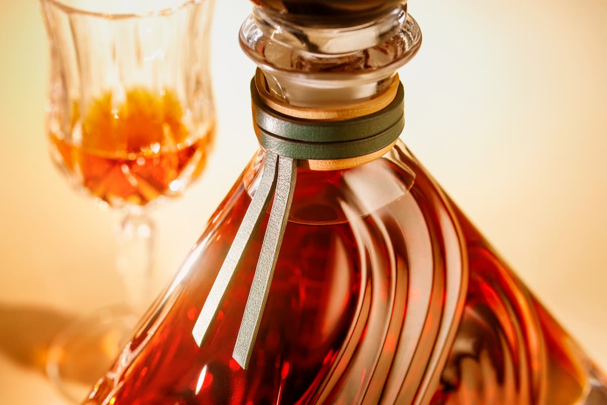 Flor de caña celebra su 135 aniversario con su lanzamiento más añejo a la fecha: <I> un ron ultra-lujo de 35 años </I>