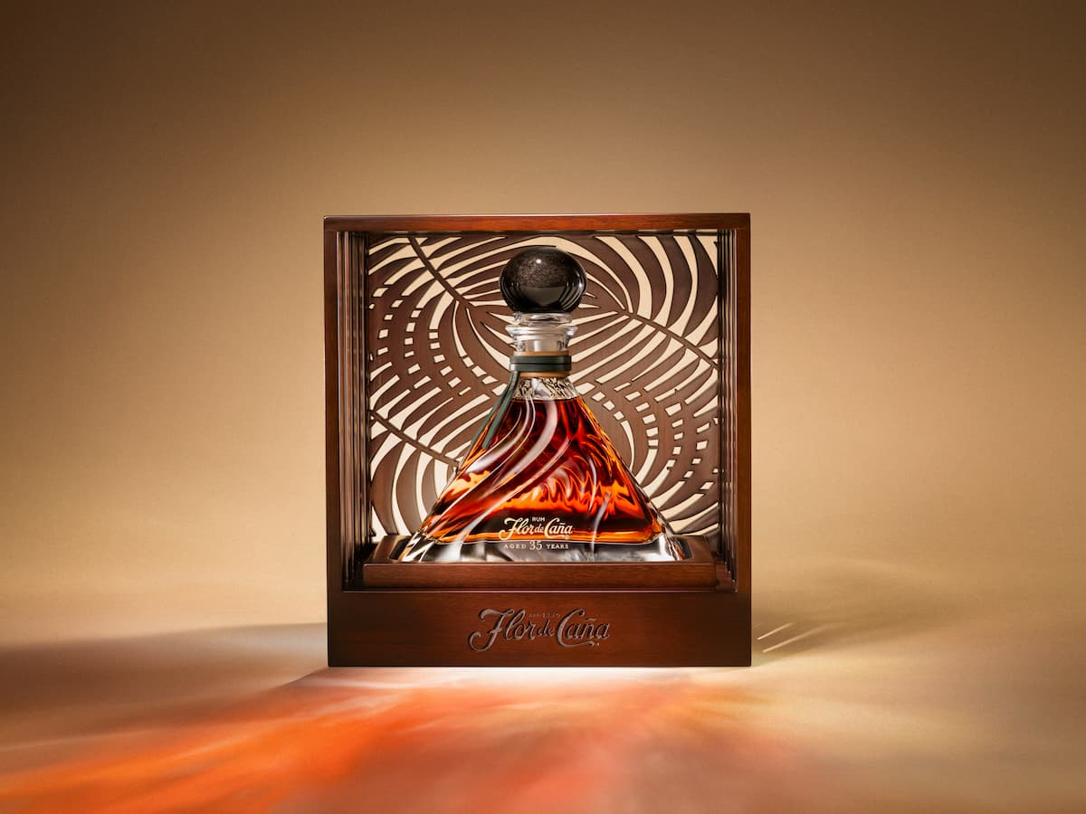 Flor de caña celebra su 135 aniversario con su lanzamiento más añejo a la fecha: <I> un ron ultra-lujo de 35 años </I>