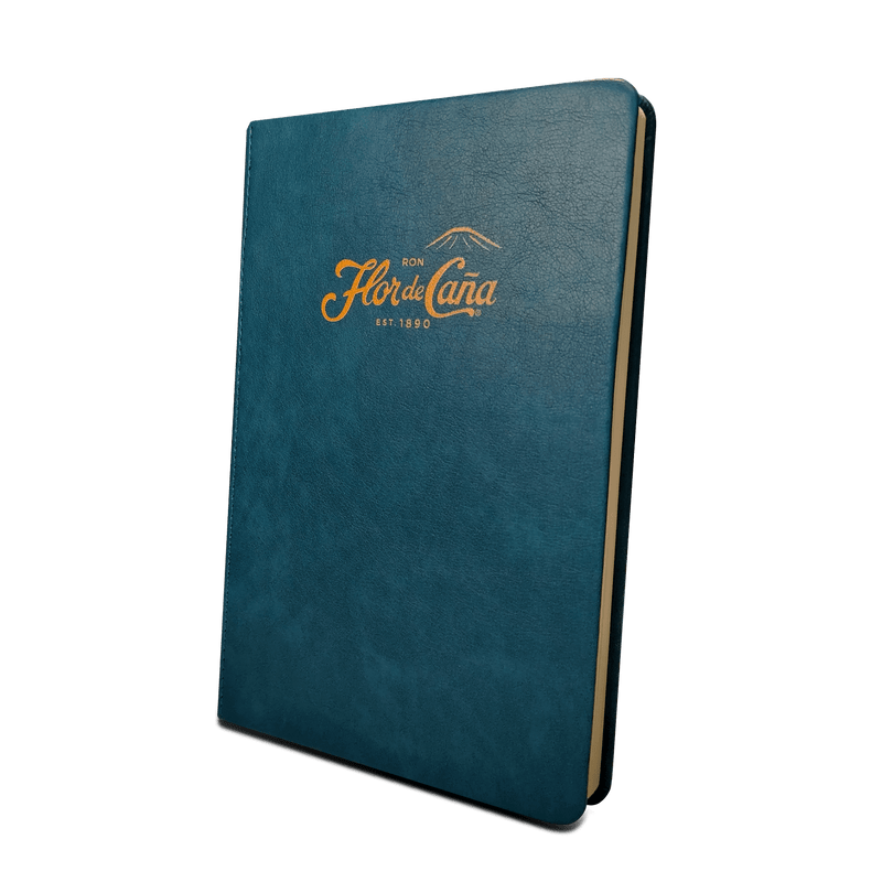 <p>Para los que disfrutan de la caligrafía y no conciben un día sin sus notas, el cuaderno Flor de Caña con su elegante forma italiana es el compañero ideal. Llévalo contigo a todas partes y captura tus ideas al instante.</p>